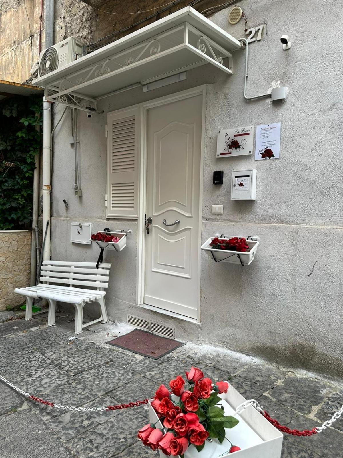 La Rosa Apartment